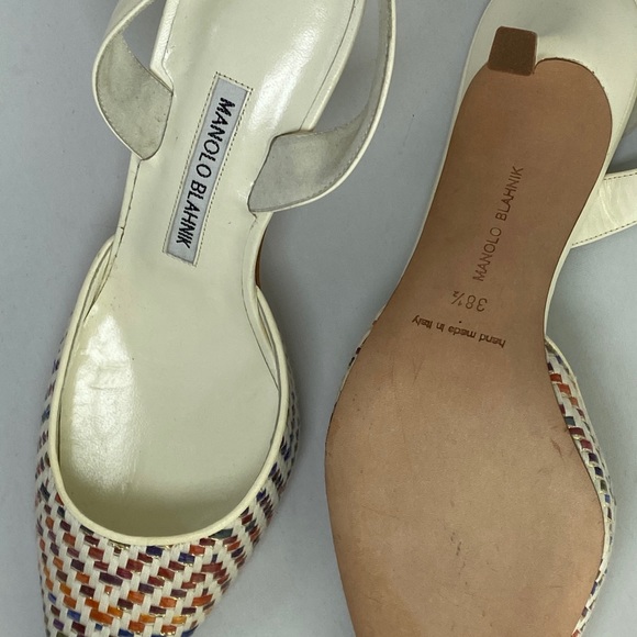 MANOLO BLAHNIK
Carolyne Raffia Slingbacks Rainbow - Picture 4 of 11